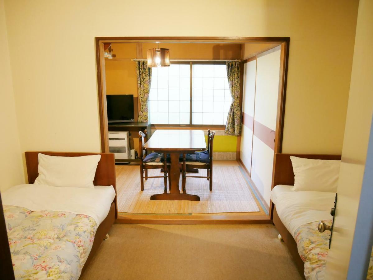 Hareruya Bed and Breakfast Hakuba Buitenkant foto